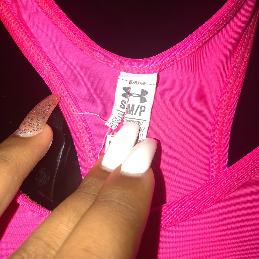 UnderArmour Sports Bra ! 💕 - Picture 3 of 3